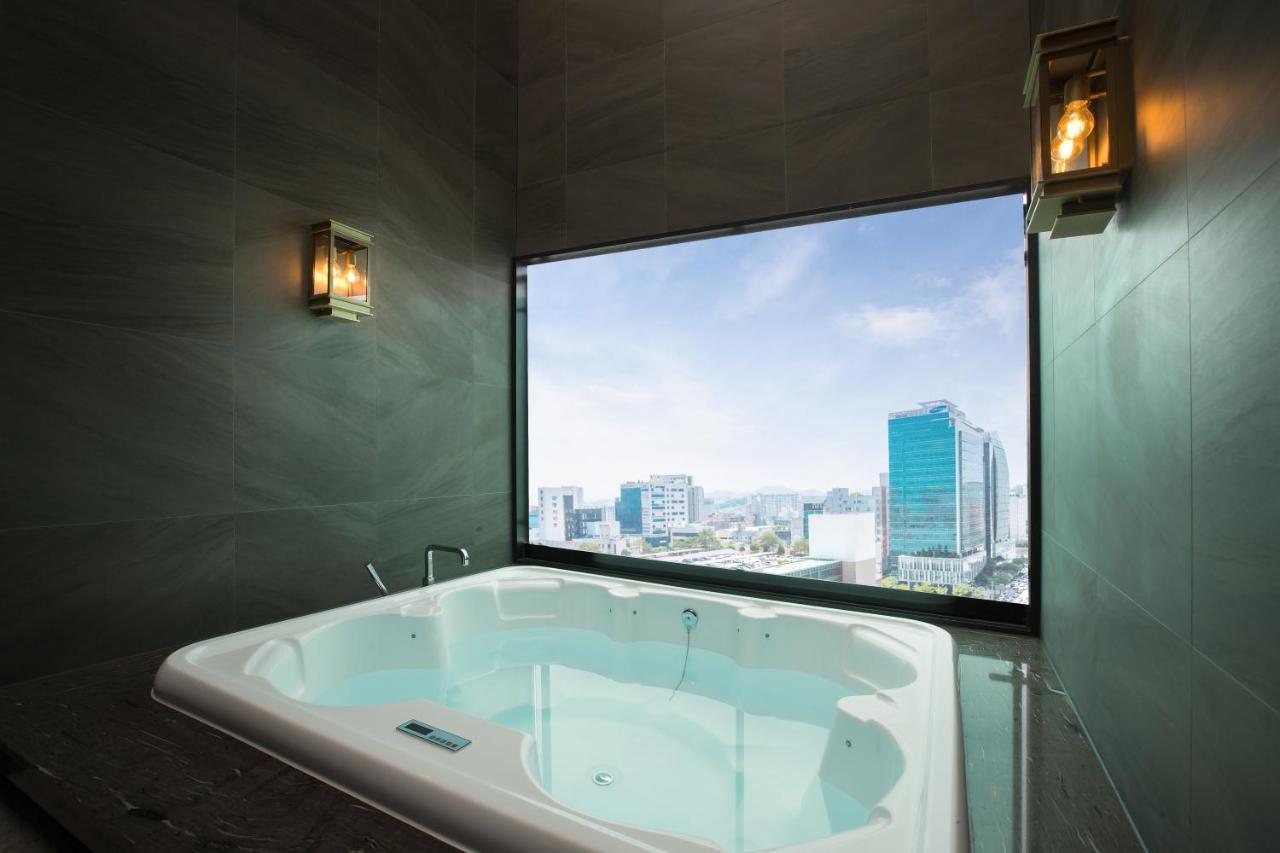 Utop Boutique Hotel&Residence Gwangju Metropolitan City Exterior foto